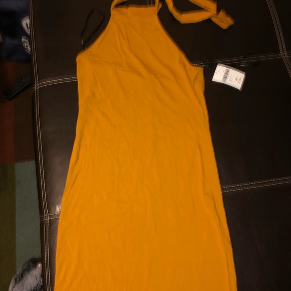 Halter bodycon dress - Picture 3 of 3